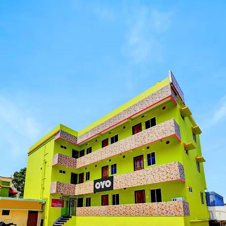 Oyo Flagship 81058 Royal Regalia Hotell Bhubaneswar Eksteriør bilde