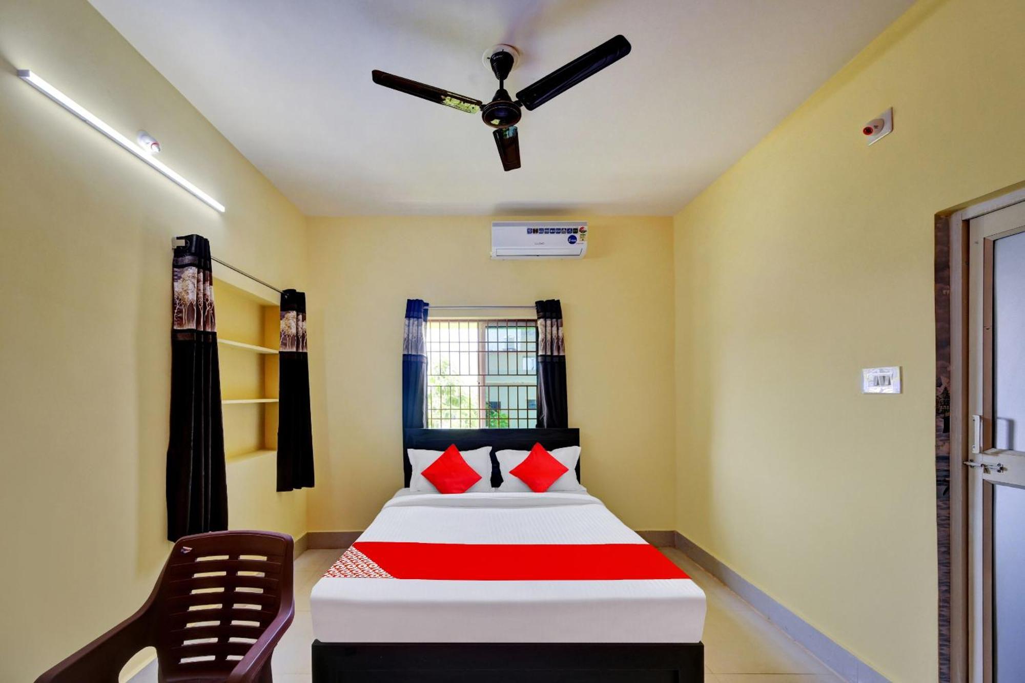 Oyo Flagship 81058 Royal Regalia Hotell Bhubaneswar Eksteriør bilde