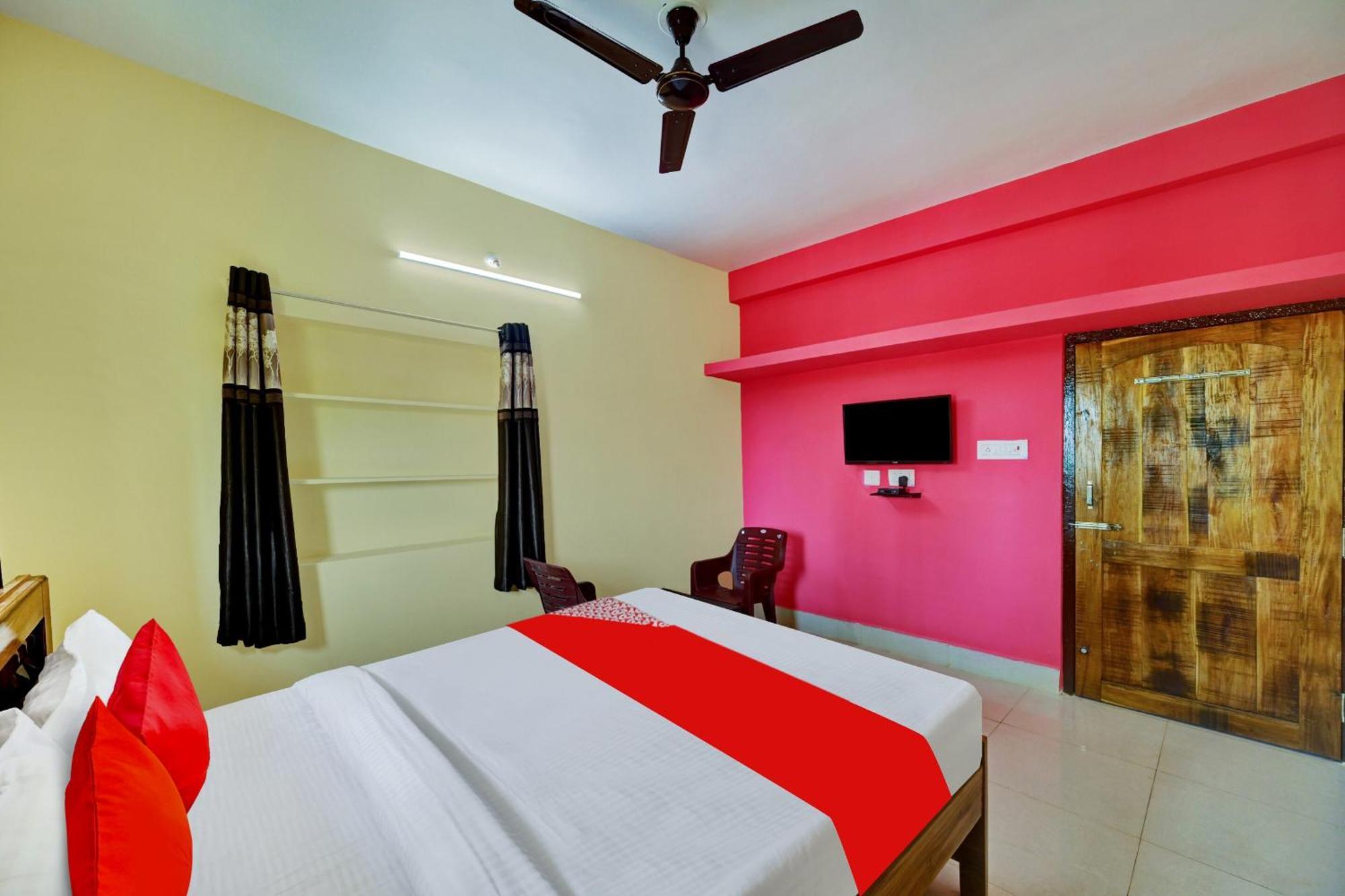 Oyo Flagship 81058 Royal Regalia Hotell Bhubaneswar Eksteriør bilde