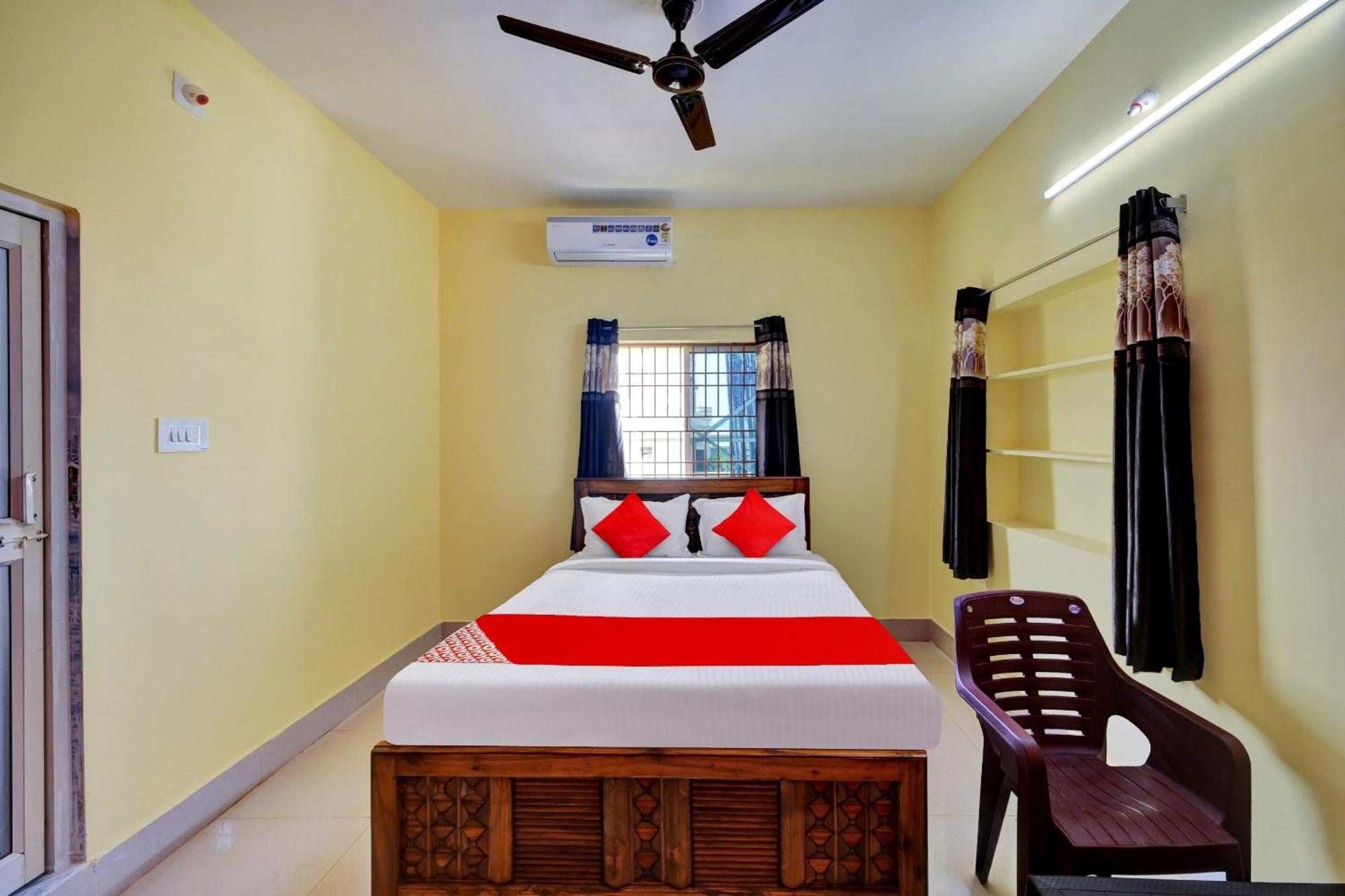Oyo Flagship 81058 Royal Regalia Hotell Bhubaneswar Eksteriør bilde