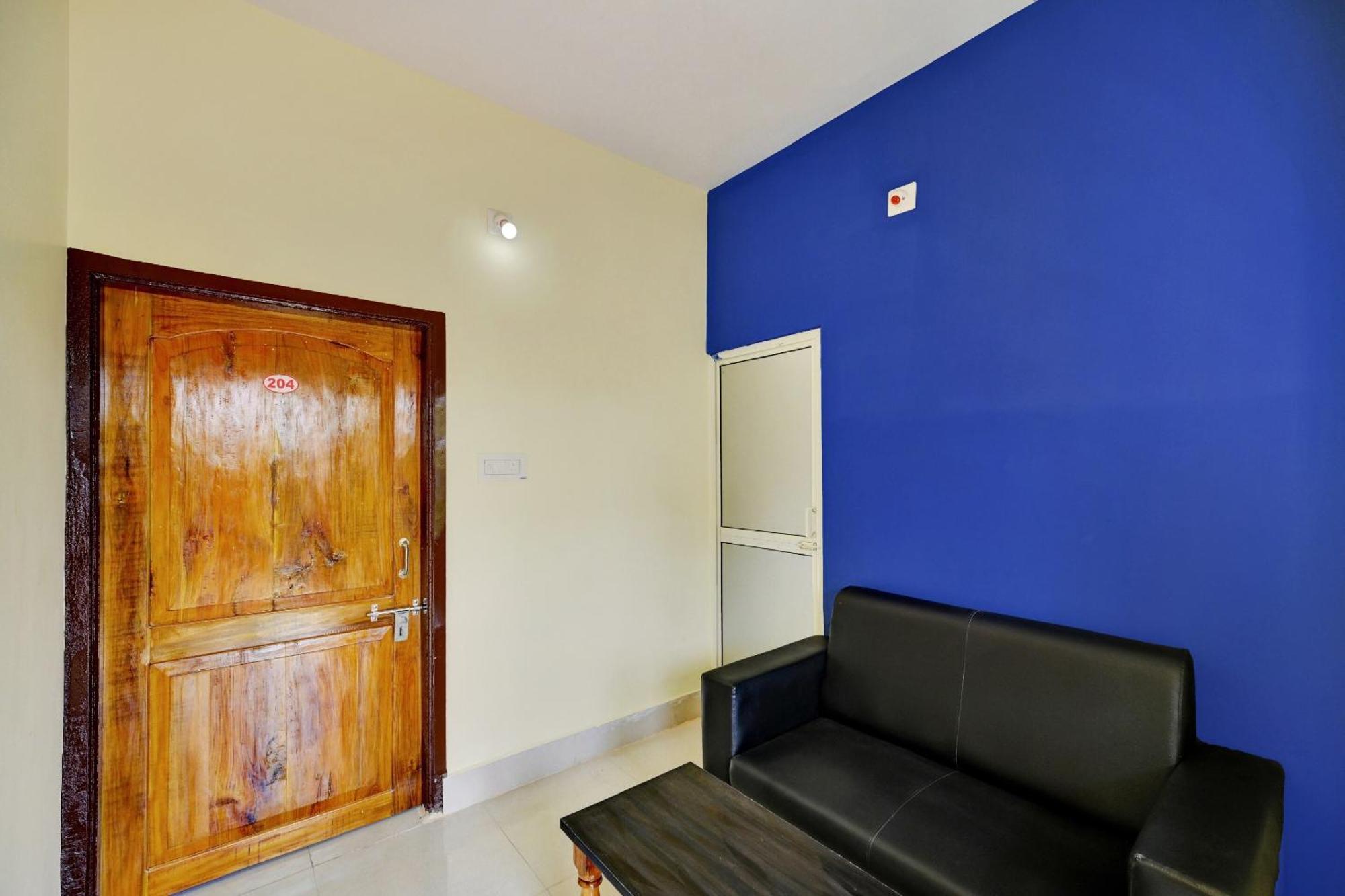 Oyo Flagship 81058 Royal Regalia Hotell Bhubaneswar Eksteriør bilde