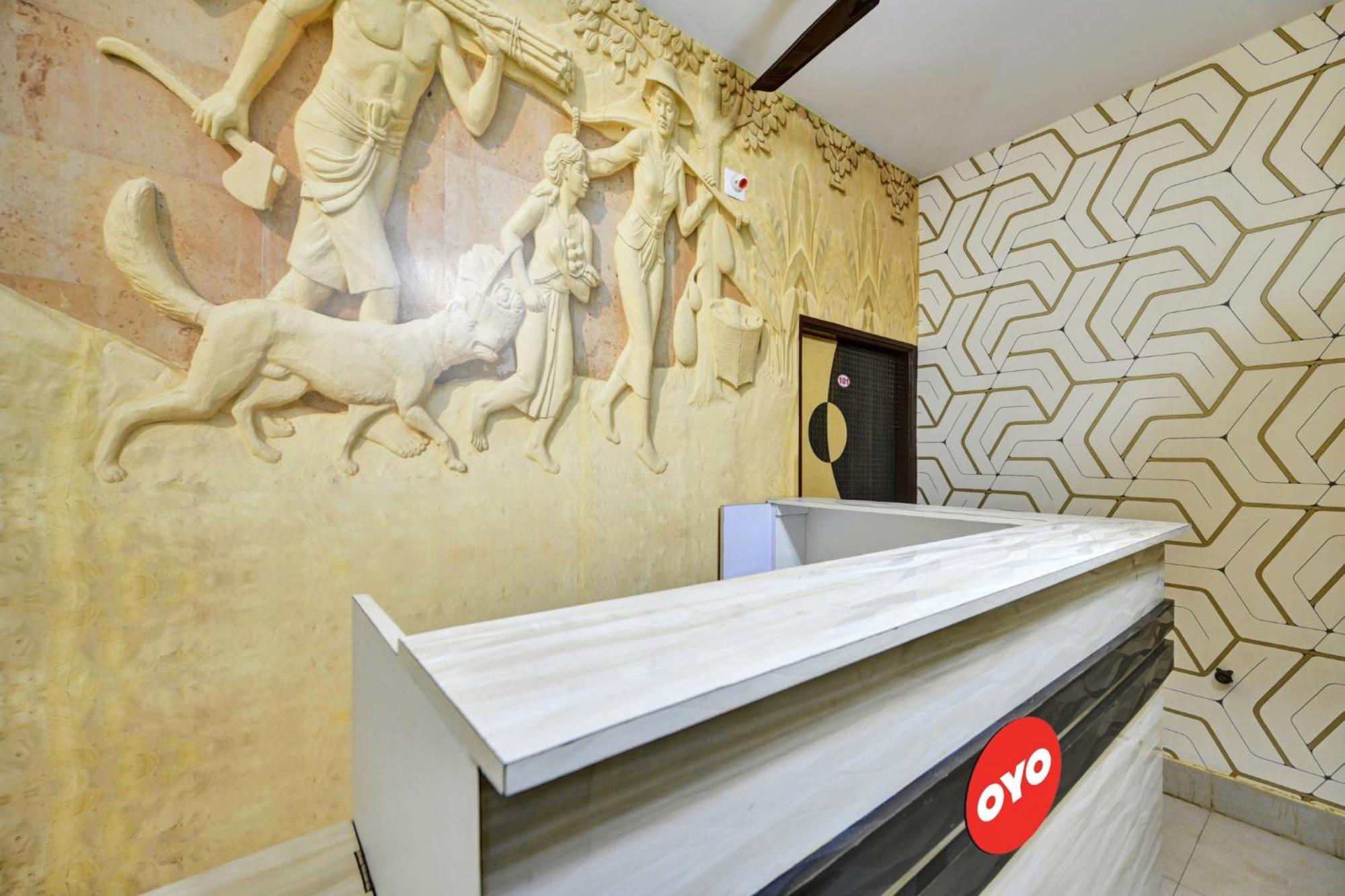 Oyo Flagship 81058 Royal Regalia Hotell Bhubaneswar Eksteriør bilde
